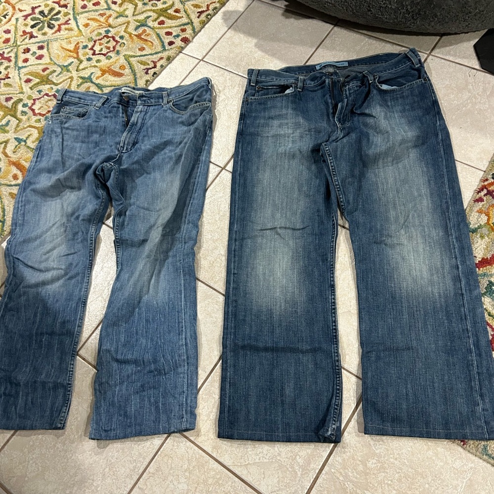 Mens Gap jeans size 38x32 but hemmed to a 30 inch inseam